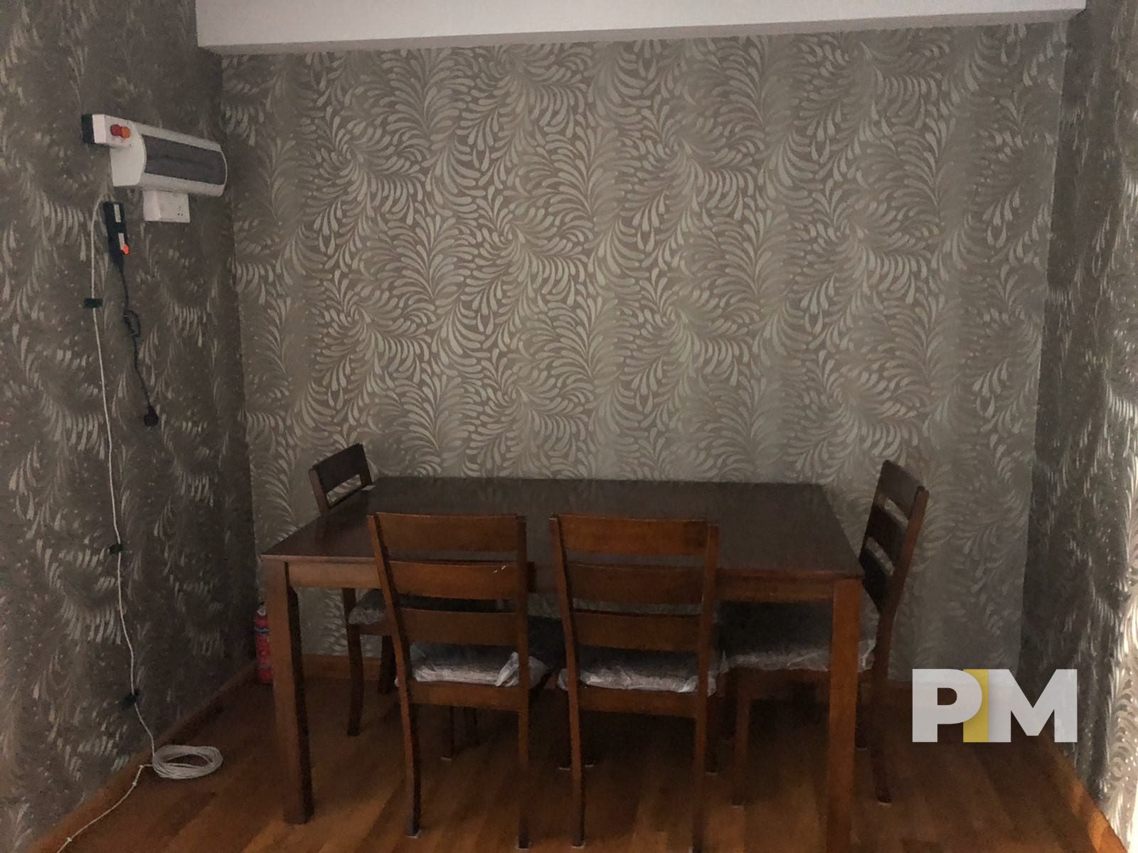 dining table in apartment for rent