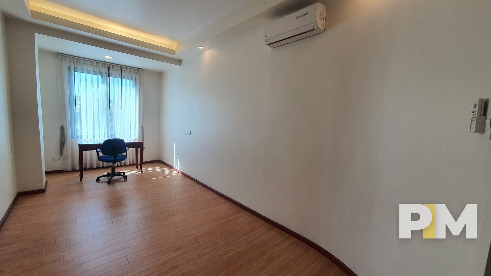 3 bed condo in kamayut