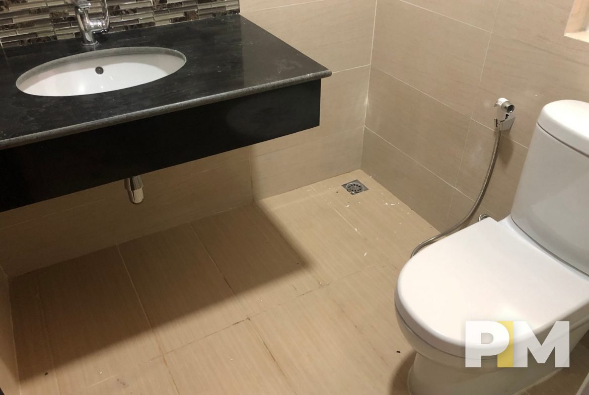 bathroom in apartment for rent in sanchaung