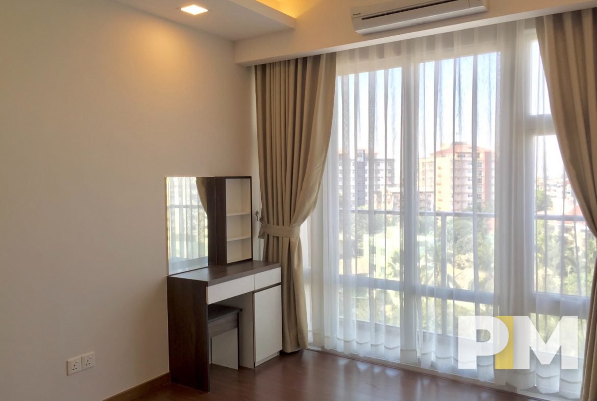 bedroom in apartment for rent in sanchaung
