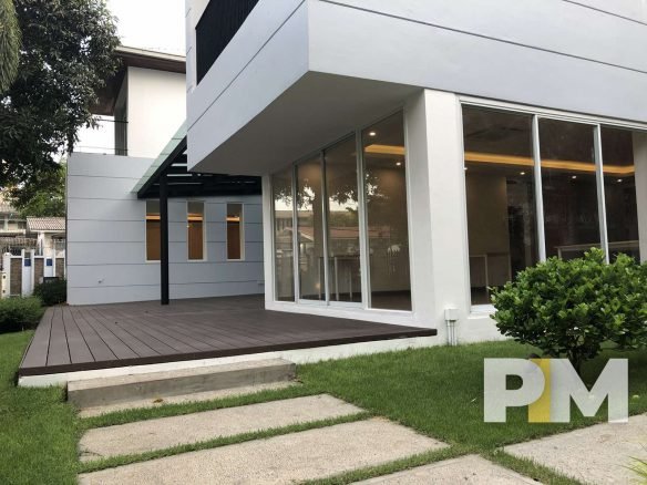 entrance to house for sale in bahan