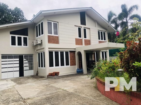 exterior photo of a house for rent in bahan