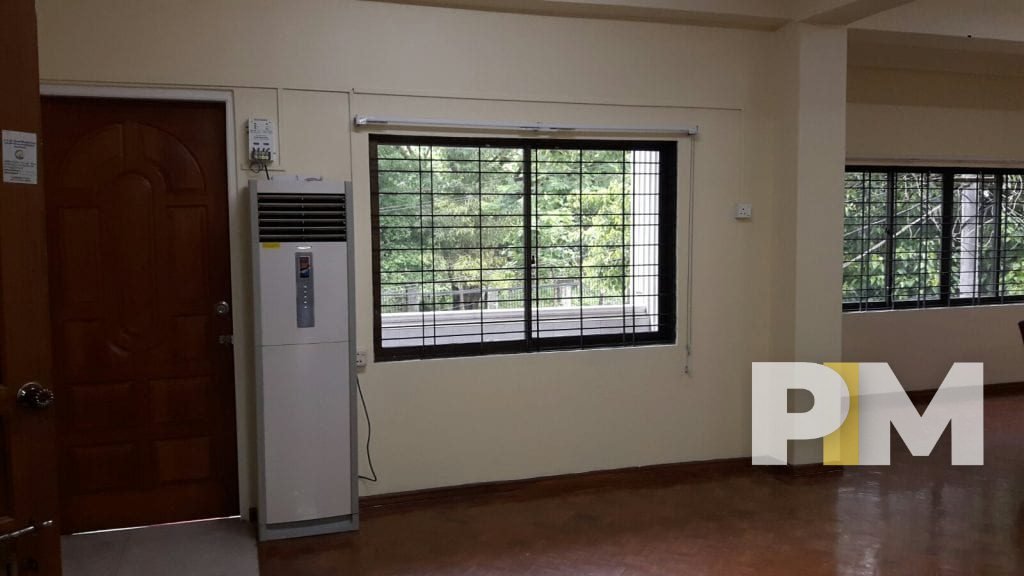 free standing air con in apartment for rent in sanchaung