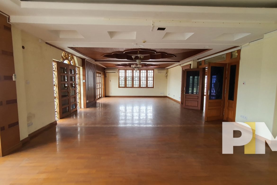 large rectangle room - building for rent in yangon