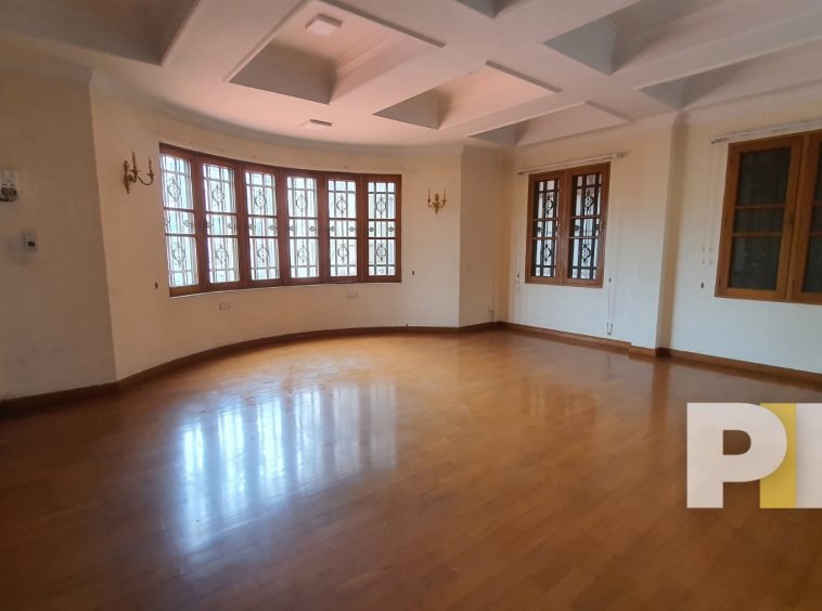 large room on first floor - building for rent in yangon