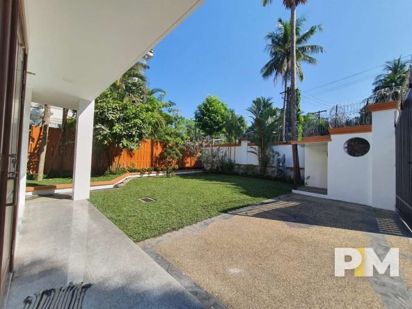 Garden - Real Estate in Bahan