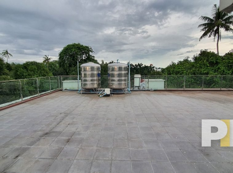 rooftop - house for rent in kamayut