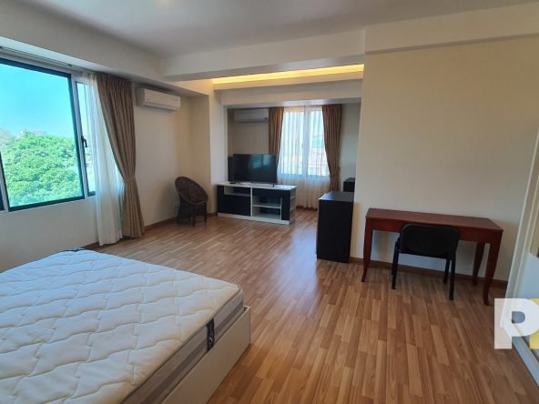 three bed condo in kamayut