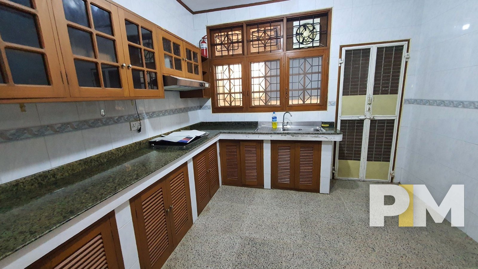 kitchen - office space for rent in bahan