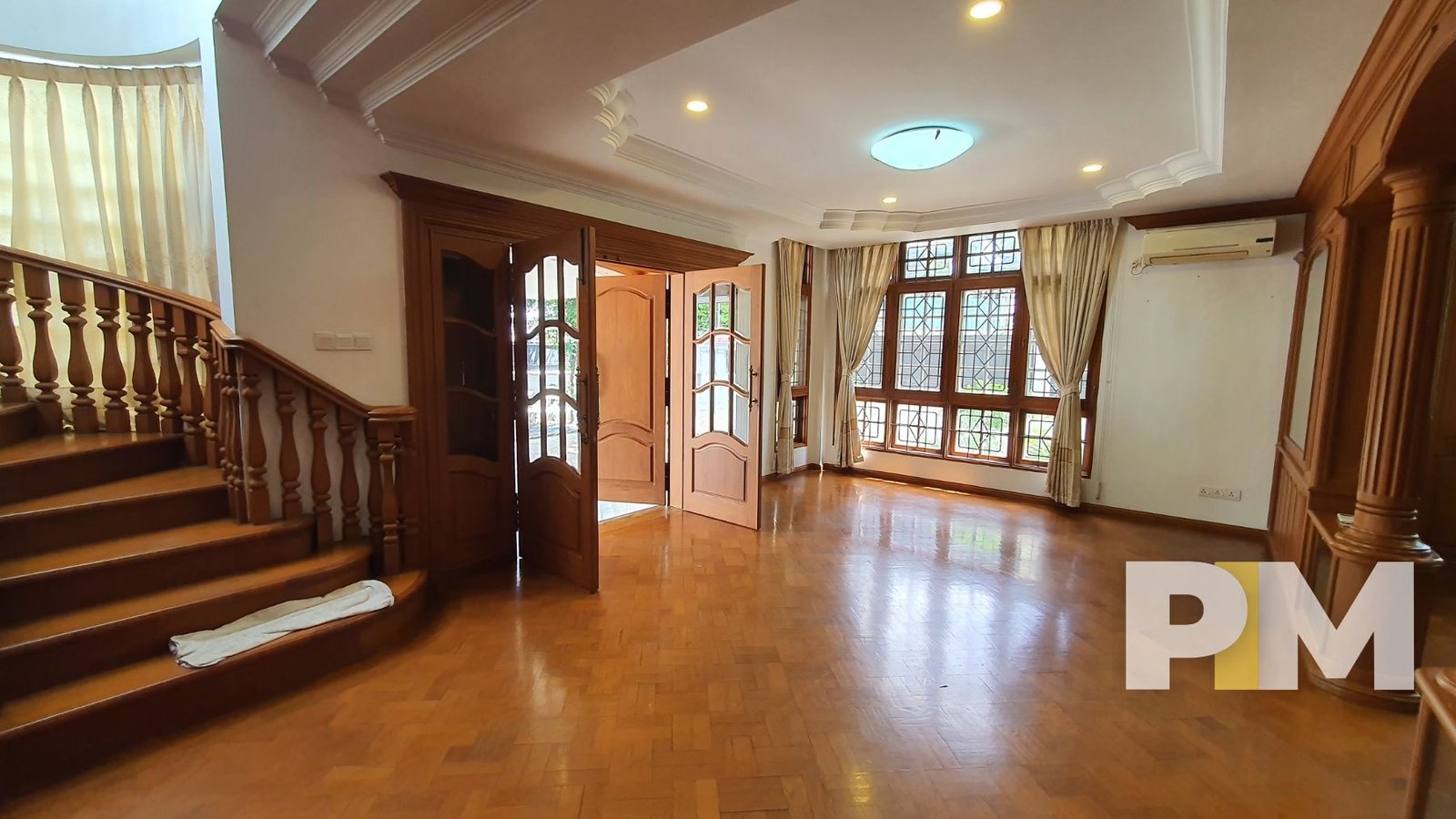 entrance to the house for rent in bahan
