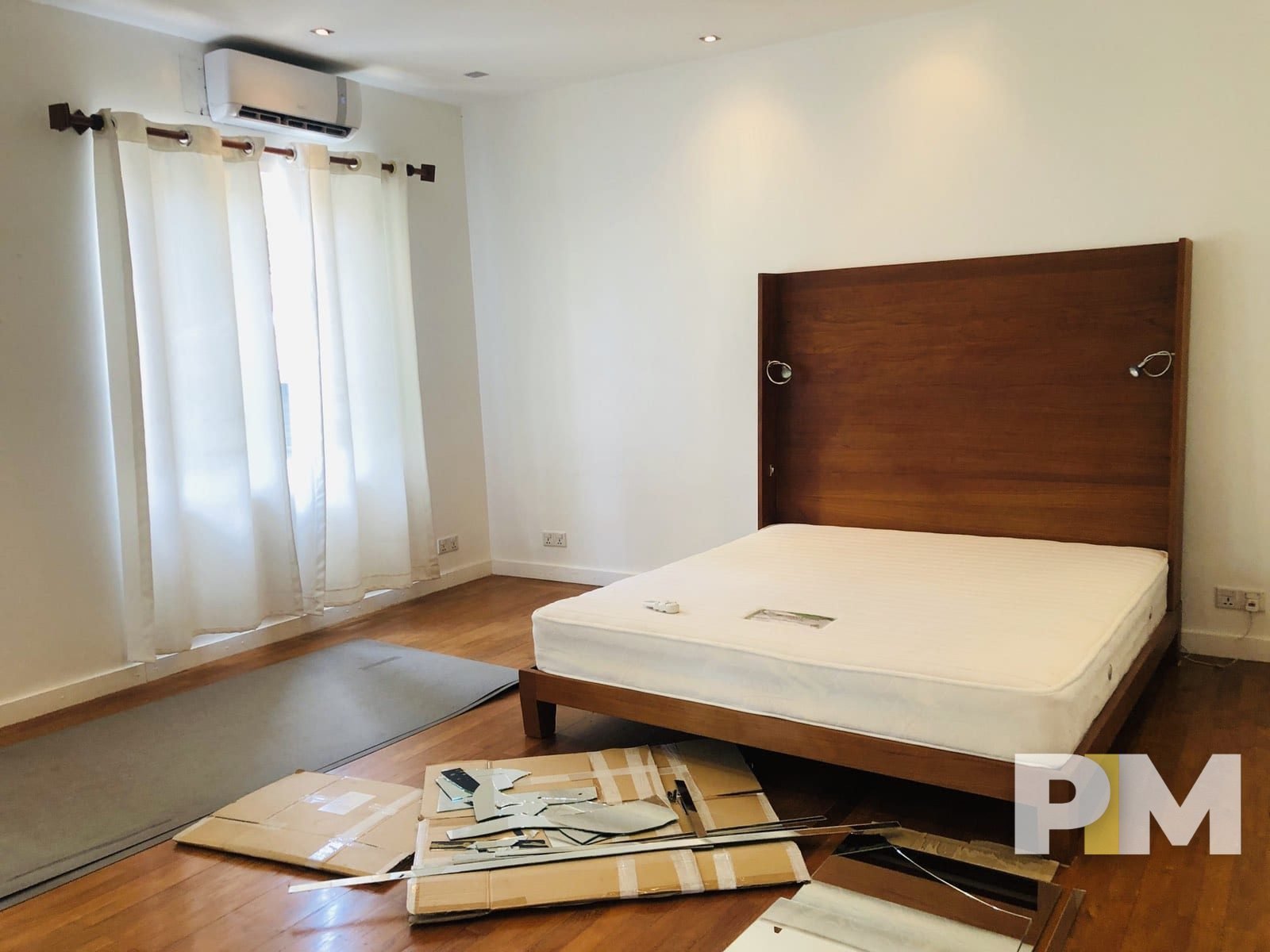 Bedroom with air conditioning - Myanmar Real Estate