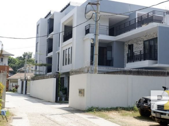 Office building for rent in Kamayut