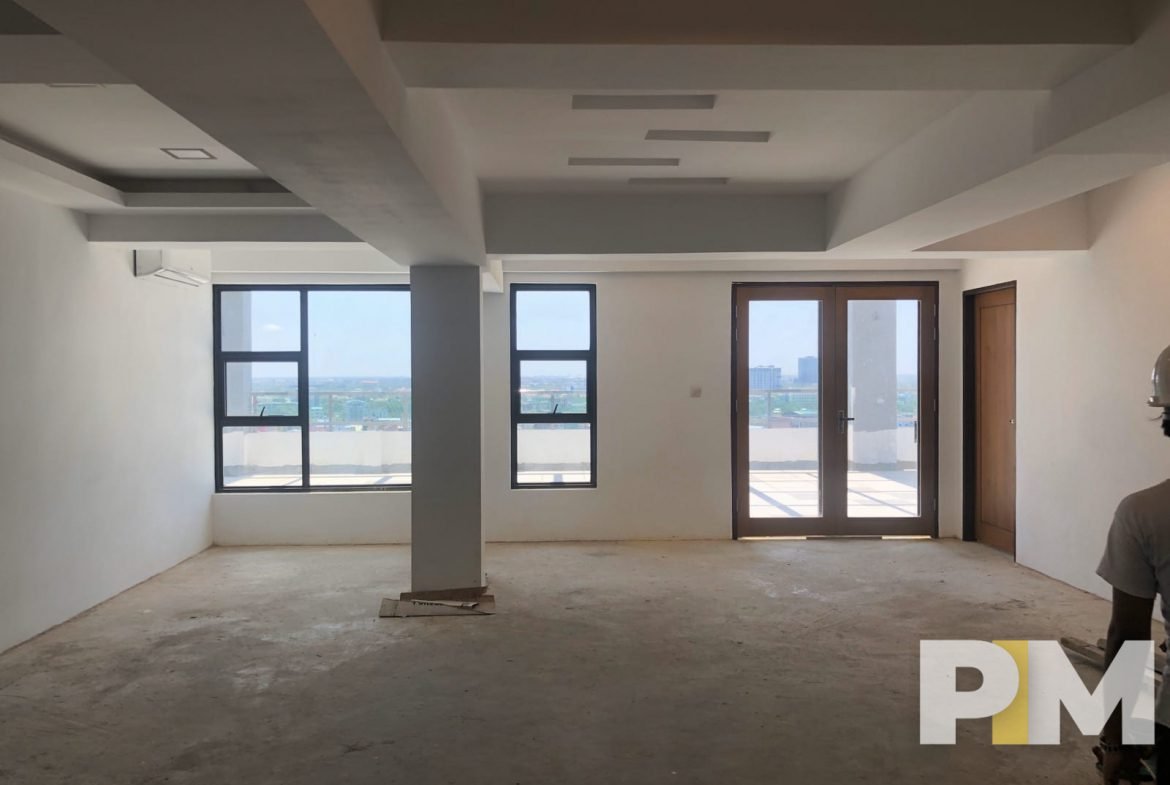 Penthouse for rent in Hlaing