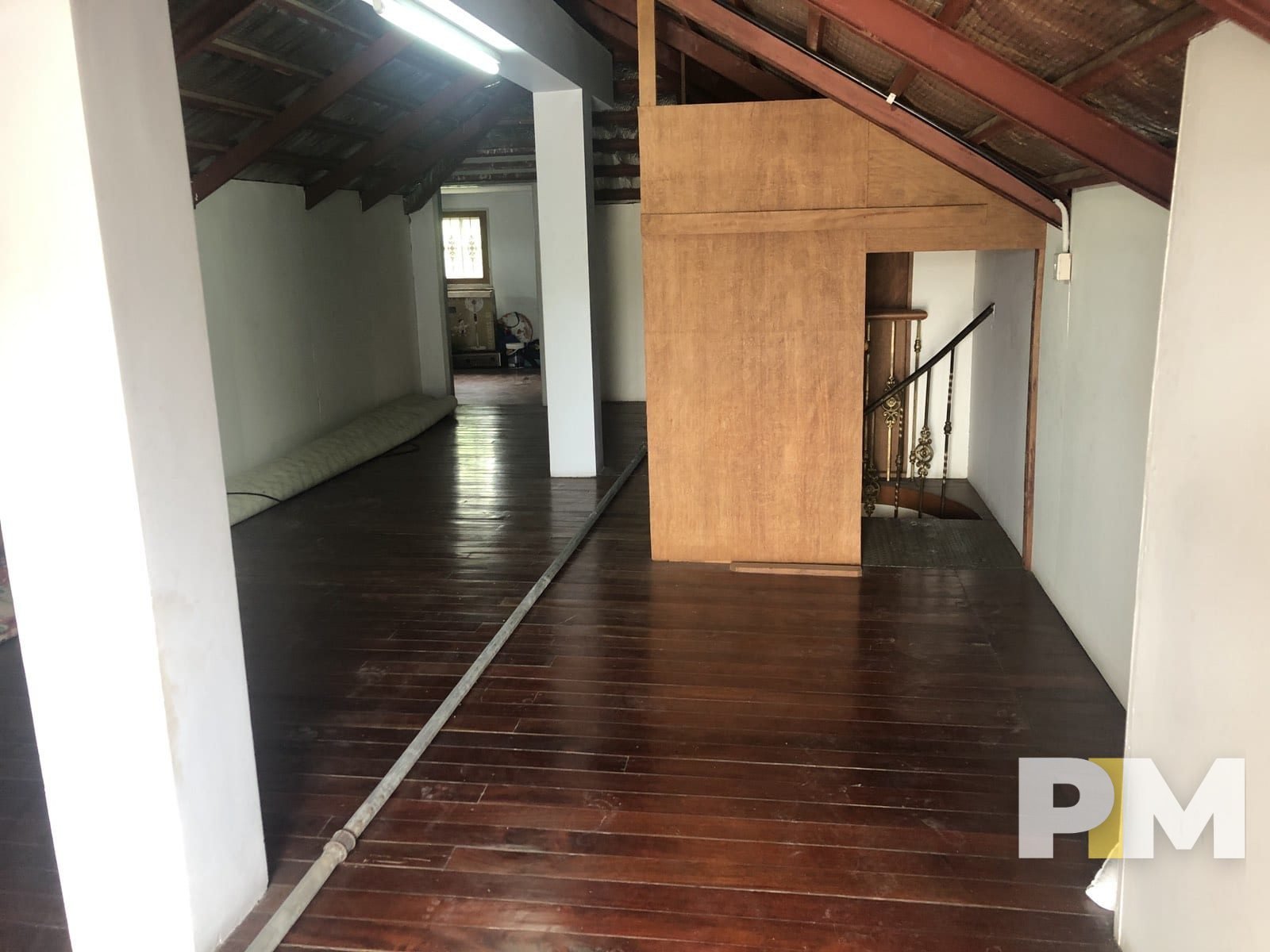 attic - house for rent in Kamayut