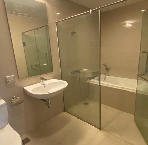 bathroom with bathtub - Yangon Real Estate