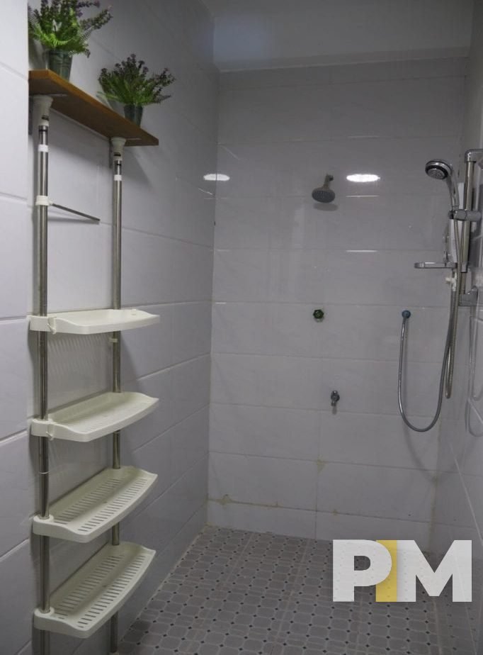 bathroom with tub - Yangon Real Estate