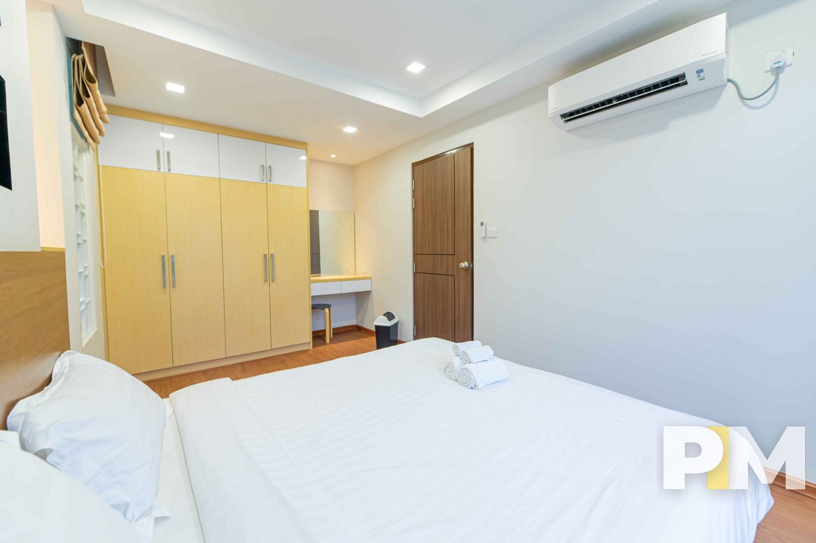 bedroom with air conditioning - Real Estate in Yangon