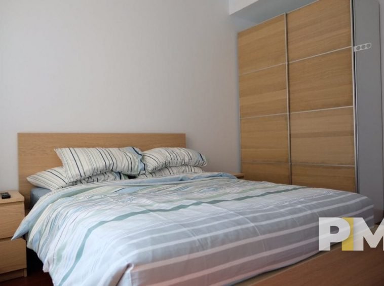 bedroom with wardrobe - Condo for rent in Yankin