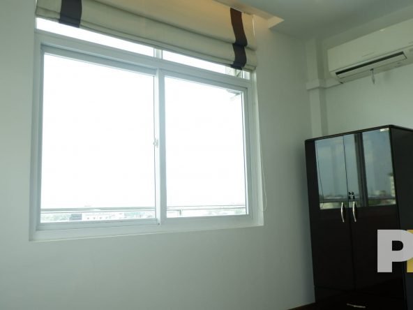 bedroom with wardrobe - Real Estate in Myanmar