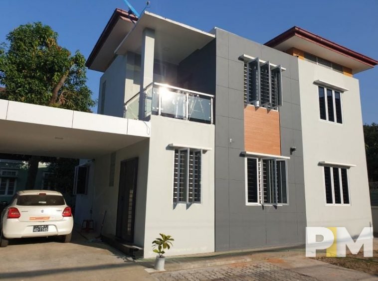 house with car parking - House for rent in Kamayut