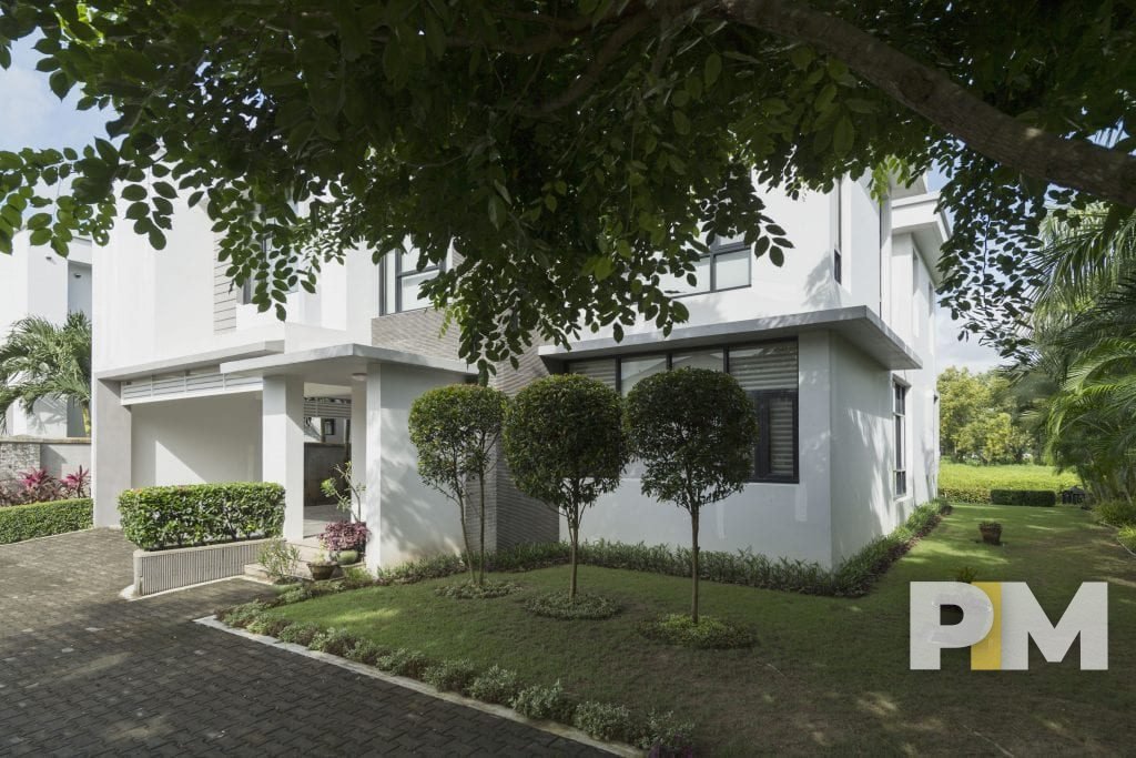 house with garden - property in Yangon