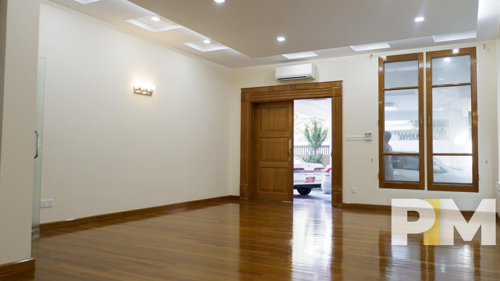 living room with air conditioning - Real Estate in Yangon