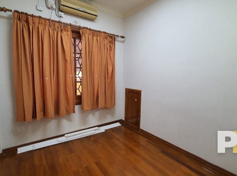 room with air conditioning - property in Yangon