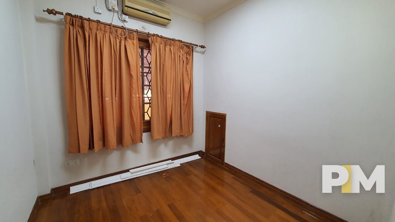 room with air conditioning - property in Yangon