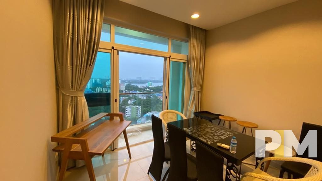 room with balcony - Real Estate in Yangon