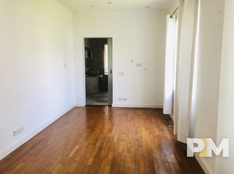 room with bathroom - House for rent in Yankin