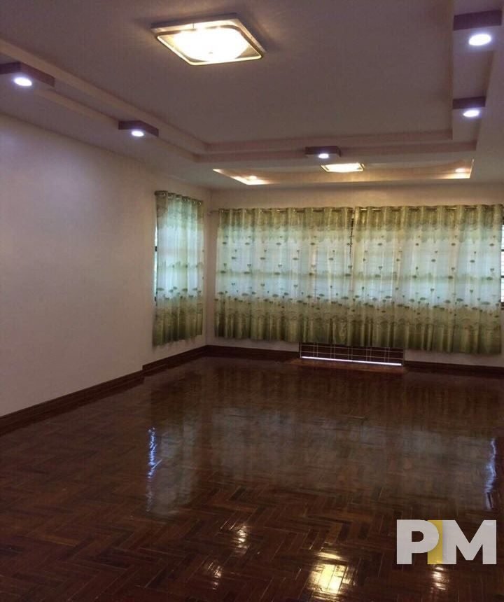 room with ceiling light - Real Estate in Yangon