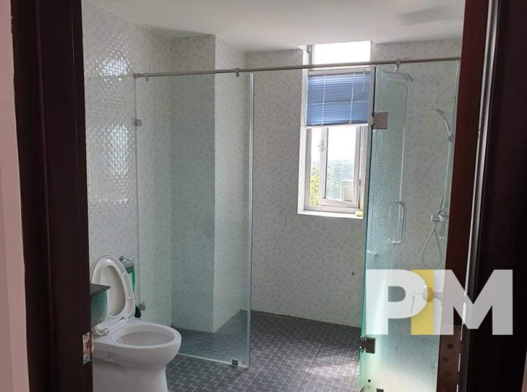 bathroom with tub - Yangon Real Estate