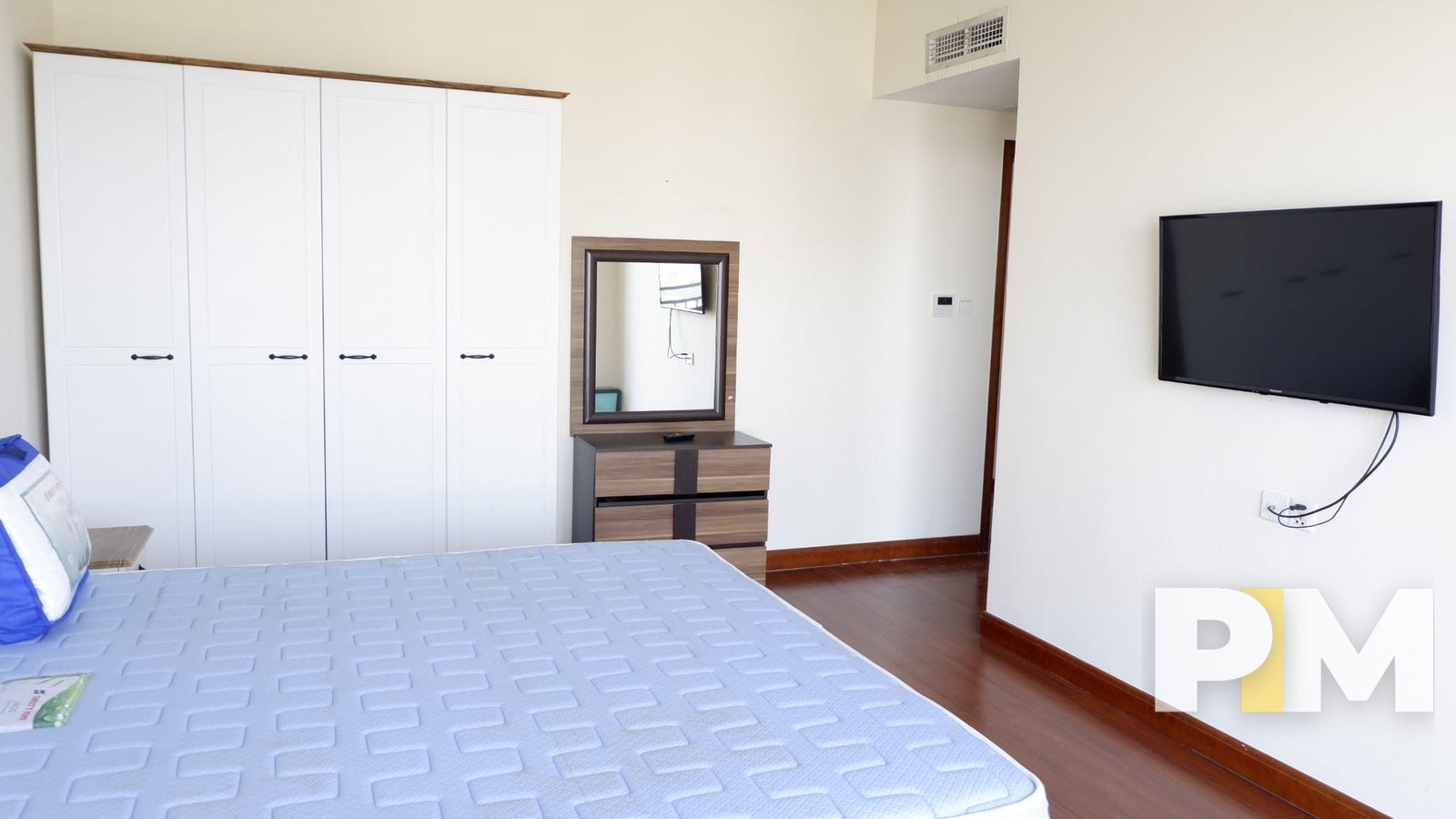 bedroom with wardrobe - Yangon Property