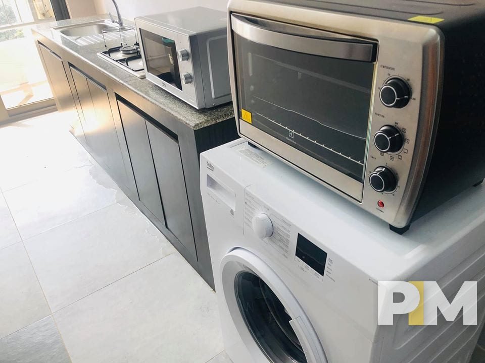 kitchen with oven - properties in Yangon