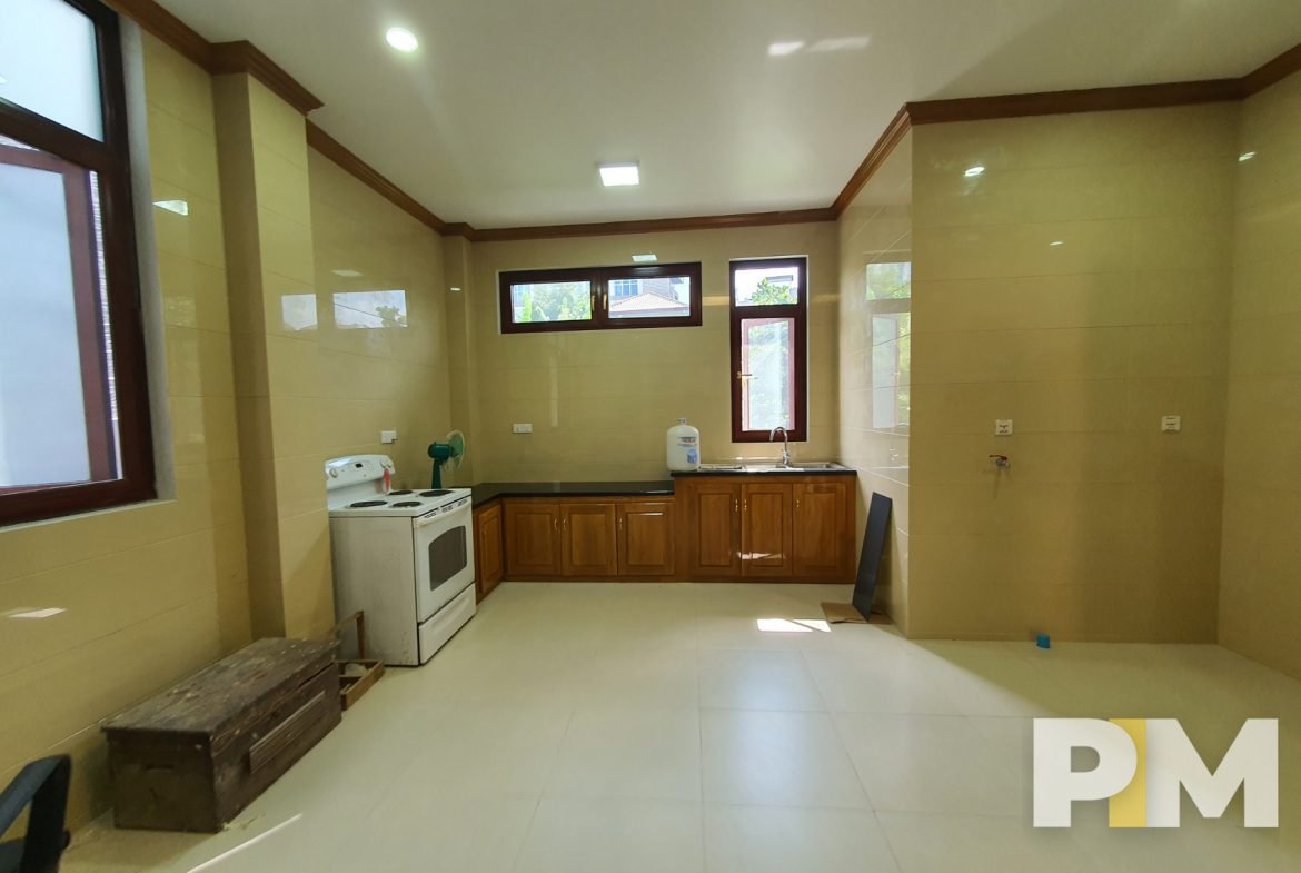 kitchen with stove - Real Estate in Yangon