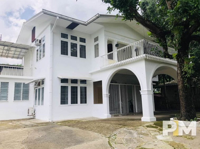 House for rent suitable for office in Mayangone