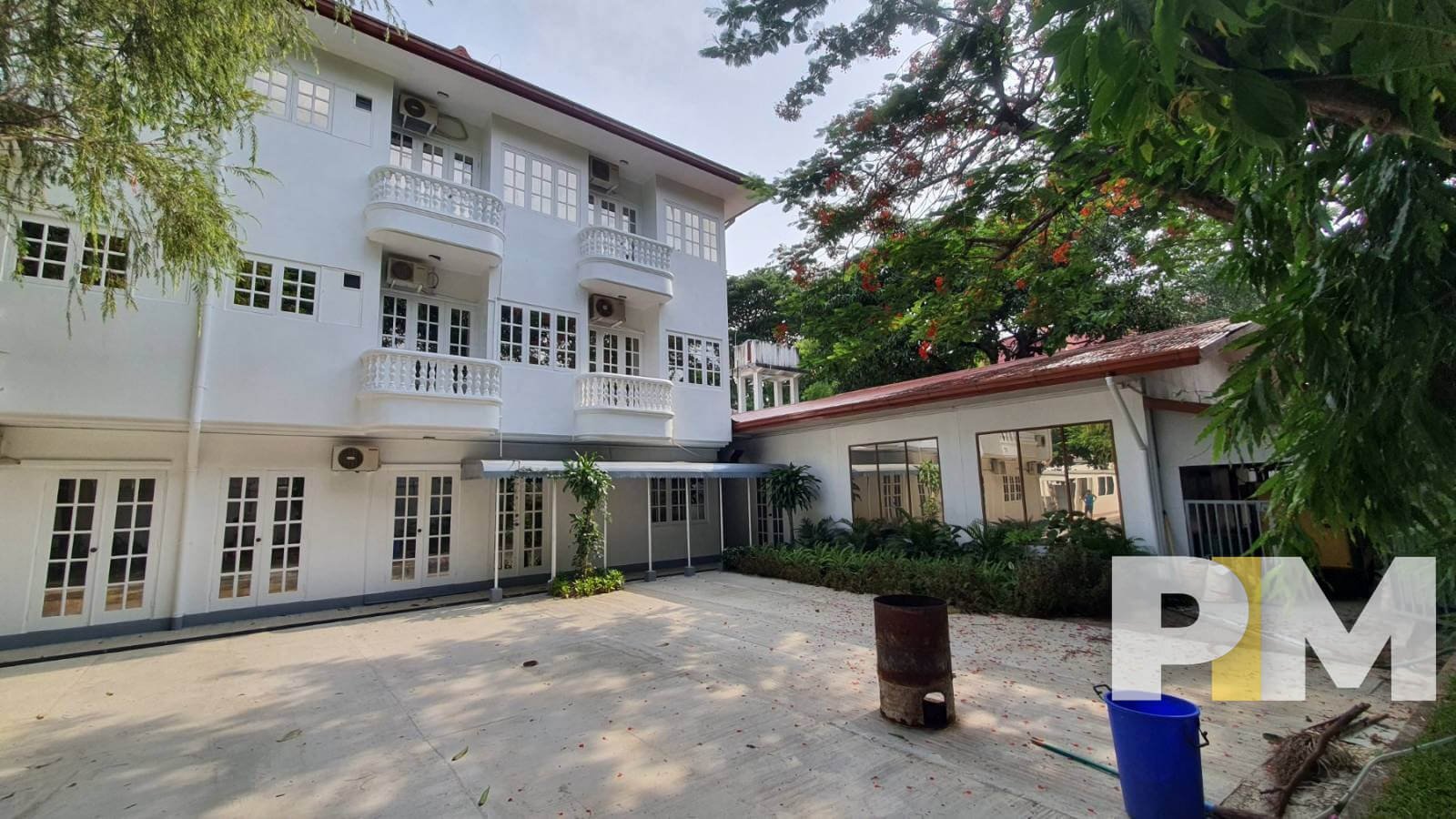 House with balconies - Rent in Myanmar
