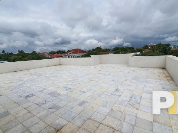 balcony - Yangon Luxury House