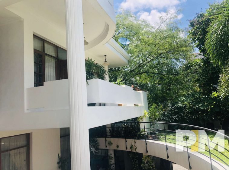 balcony garden - Home Rental Yangon