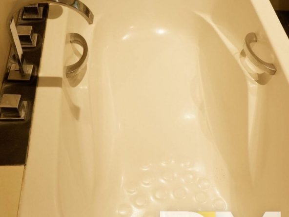 bathroom with bathtub - Myanmar Condo for rent