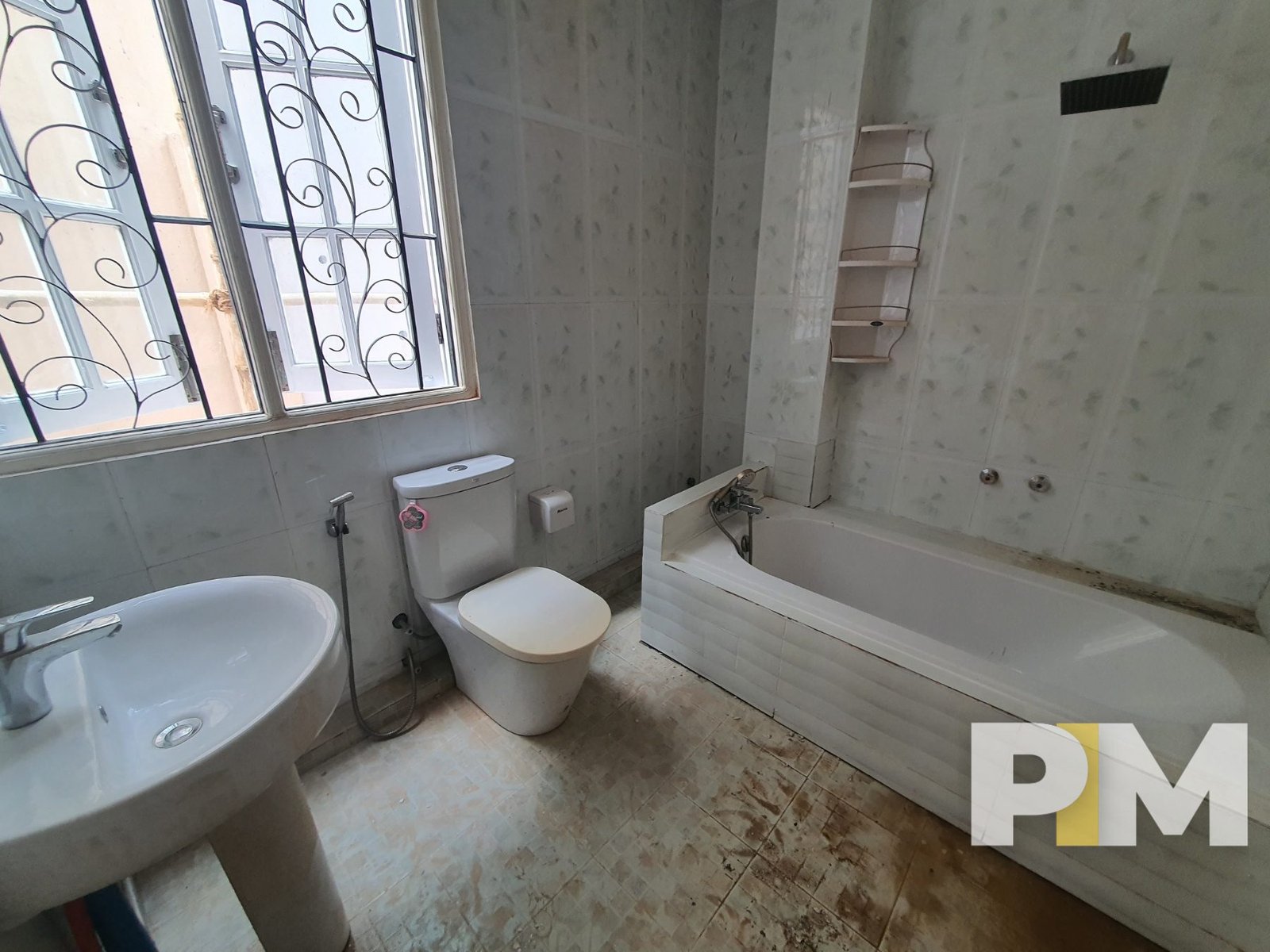 bathroom with bathtub - Yangon Real Estate