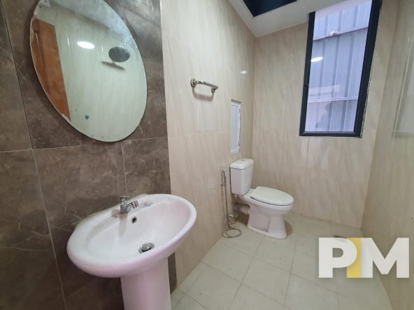 bathroom with sink - Rent in Yangon