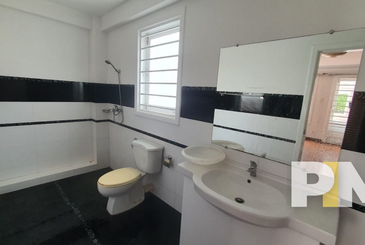 bathroom with tub - Real Estate in Yangon