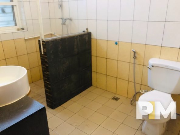 bathroom with tub - Yangon Property