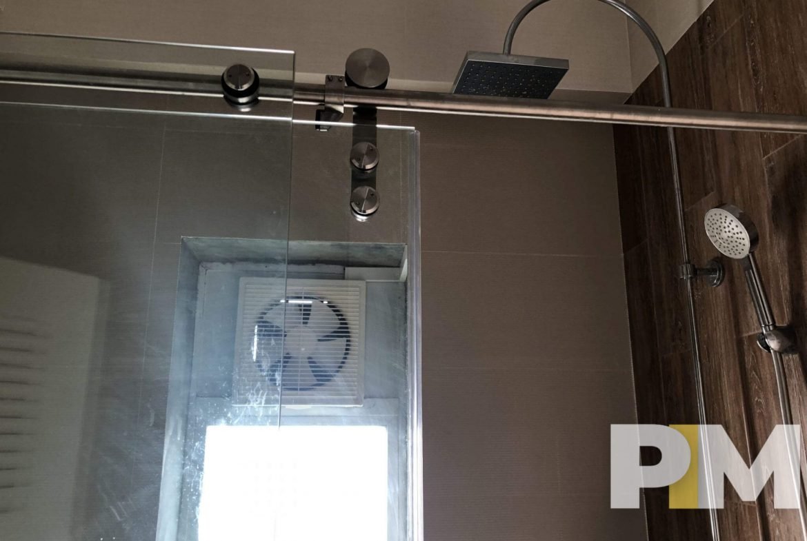 bathroom with tub - Yangon Property