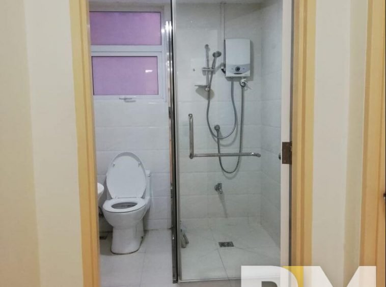 bathroom with tub - Yangon Property