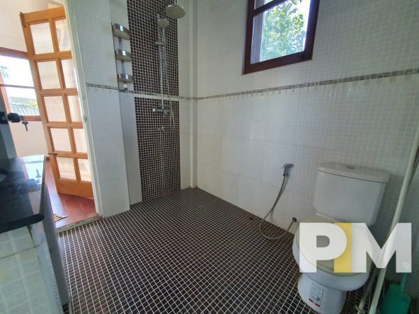 bathroom with tub - Yangon Real Estate