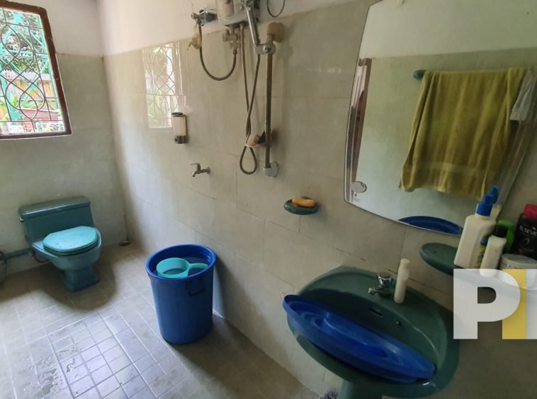 bathroom with tub - Yangon Real Estate