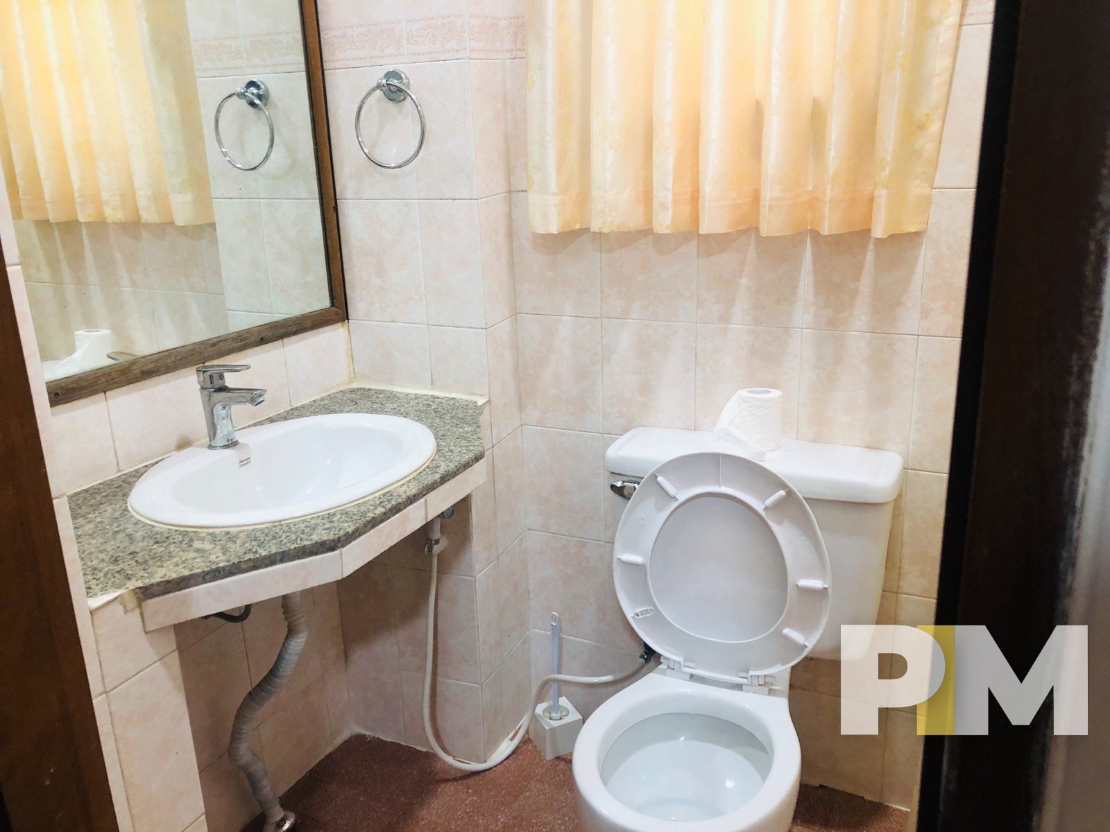 bathroom with tub - Yangon Real Estate