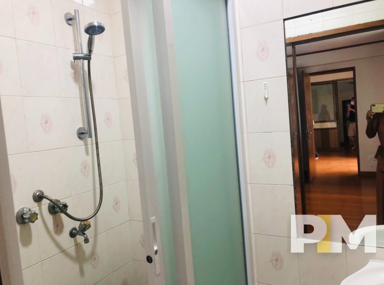 bathroom with tub - properties in Yangon